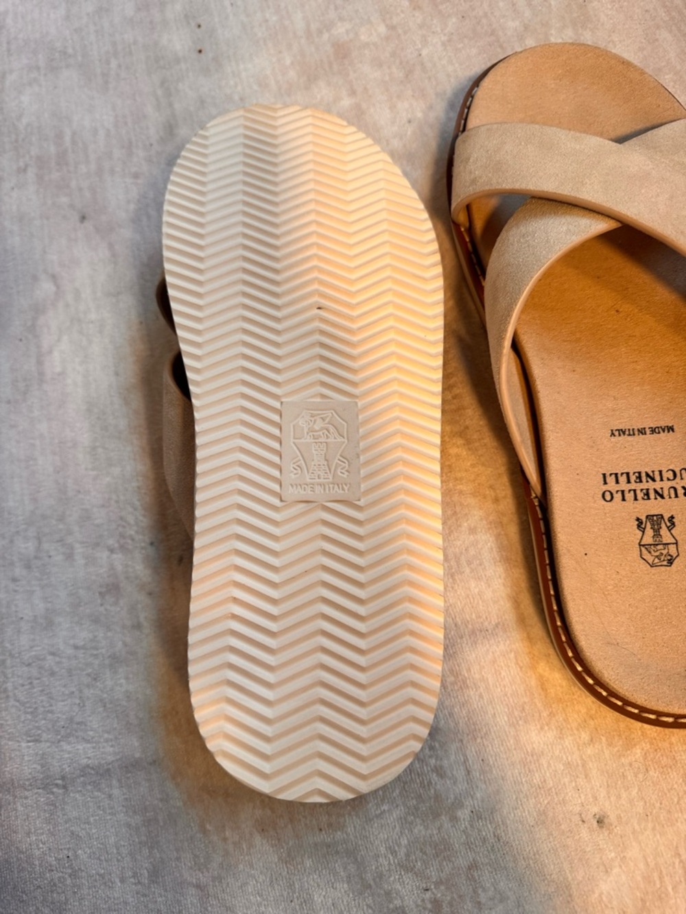 Brunello Cucinelli Beige Cross-Strap Leather Sandals - Picture 4 of 6